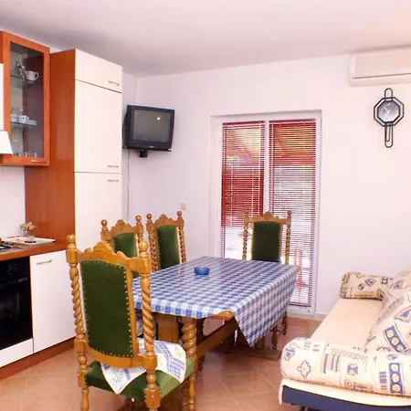 By The Sea Kneza, Korcula - 167 *